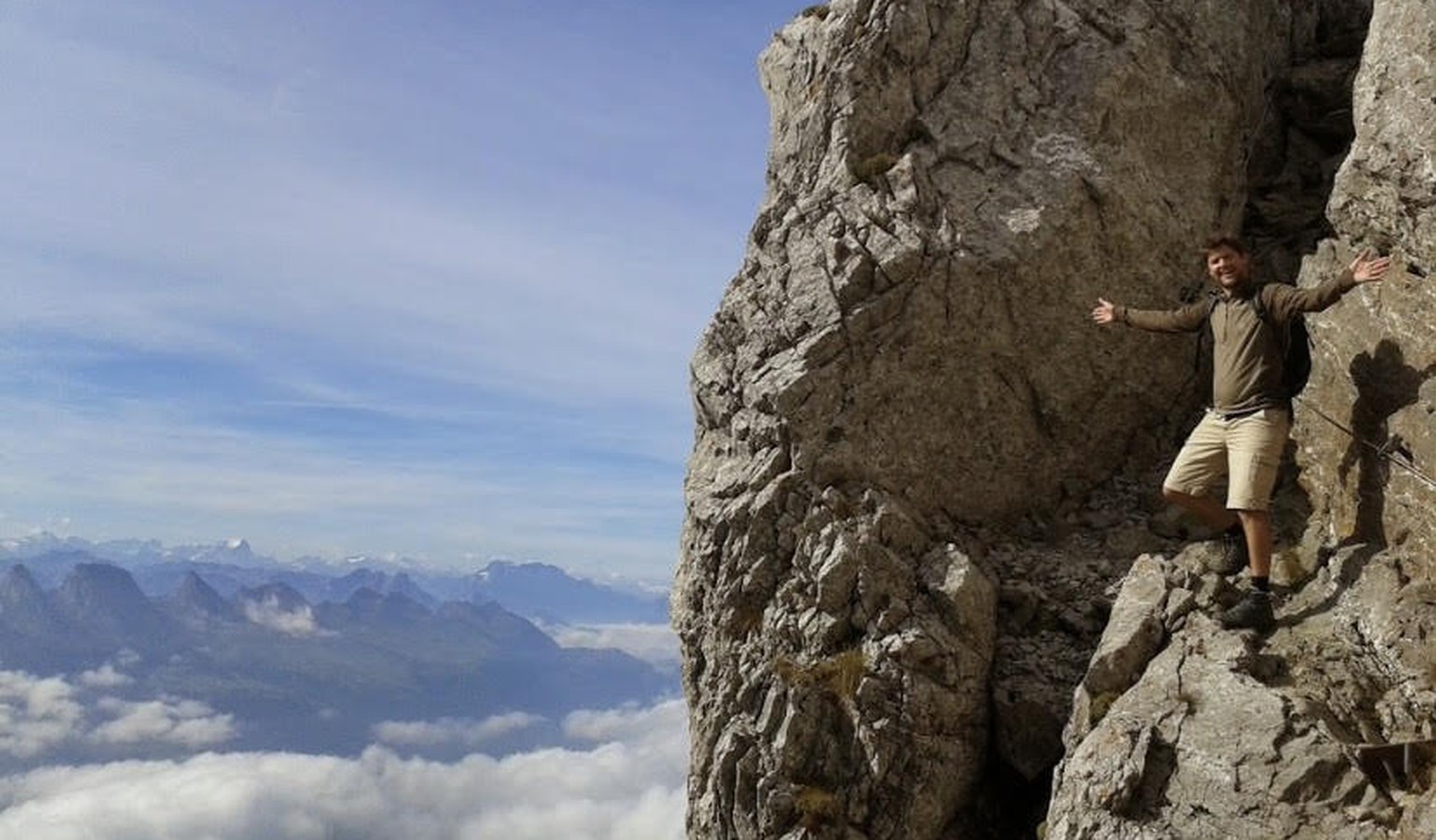 Schwindelfreie Wanderer können selbst die Wolken und die Churfirsten (links) übersteigen. Hier kommen elf Vorschläge, falls du trittsicher und schwindelfrei bist.