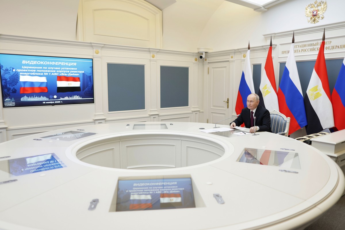 Russian President Vladimir Putin takes part in a ceremony to install the reactor vessel at the first power unit of the Egypt's El Dabaa Nuclear Power Plant via videoconference at the Kremlin in M ...