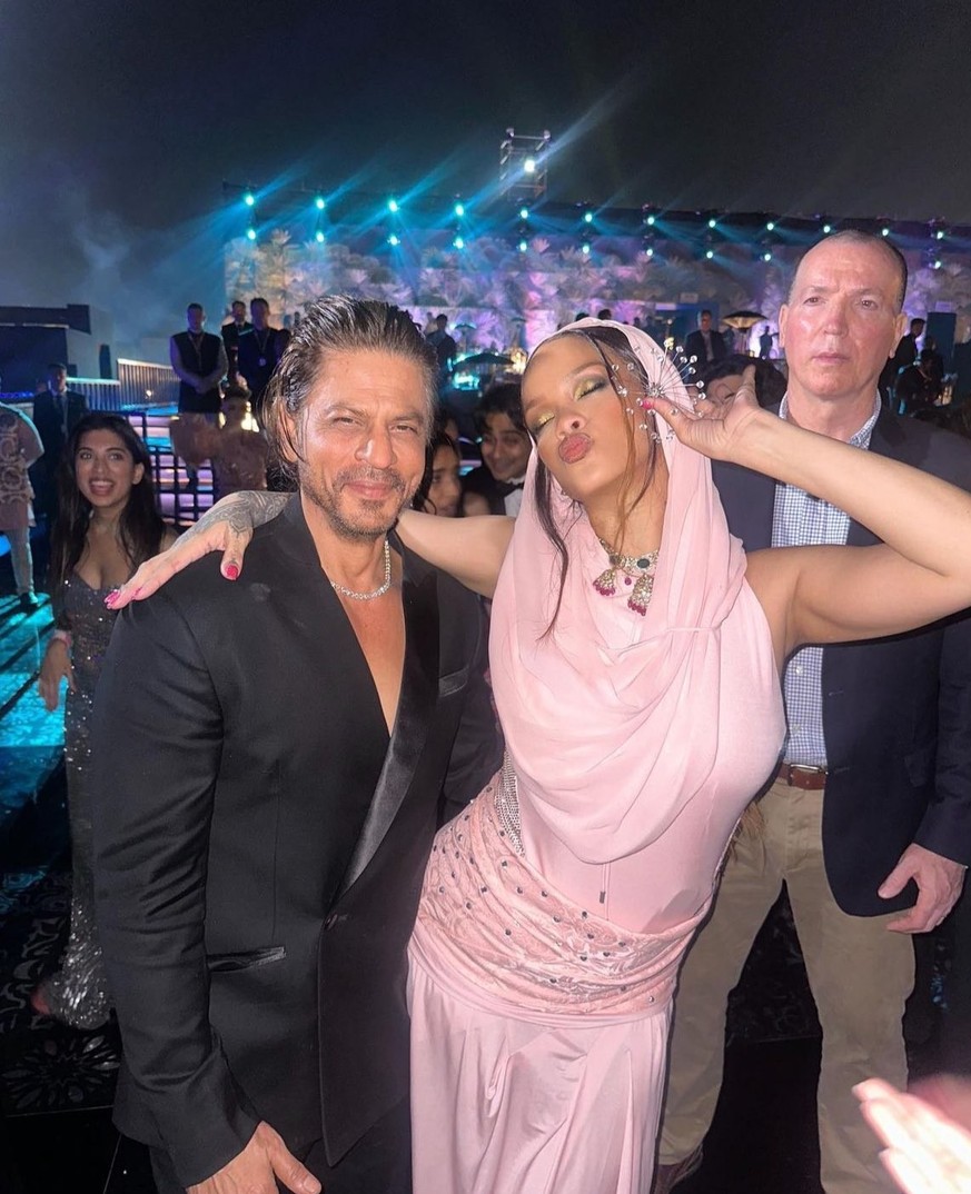 Shah Rukh Khan with Rihanna