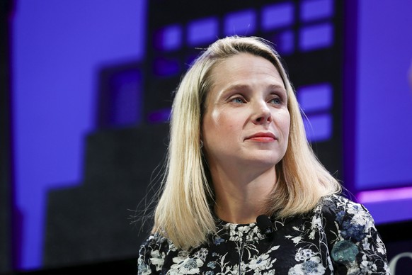FILE PHOTO - Marissa Mayer, President and CEO of Yahoo, participates in a panel discussion at the 2015 Fortune Global Forum in San Francisco, California November 3, 2015. REUTERS/Elijah Nouvelage/File ...
