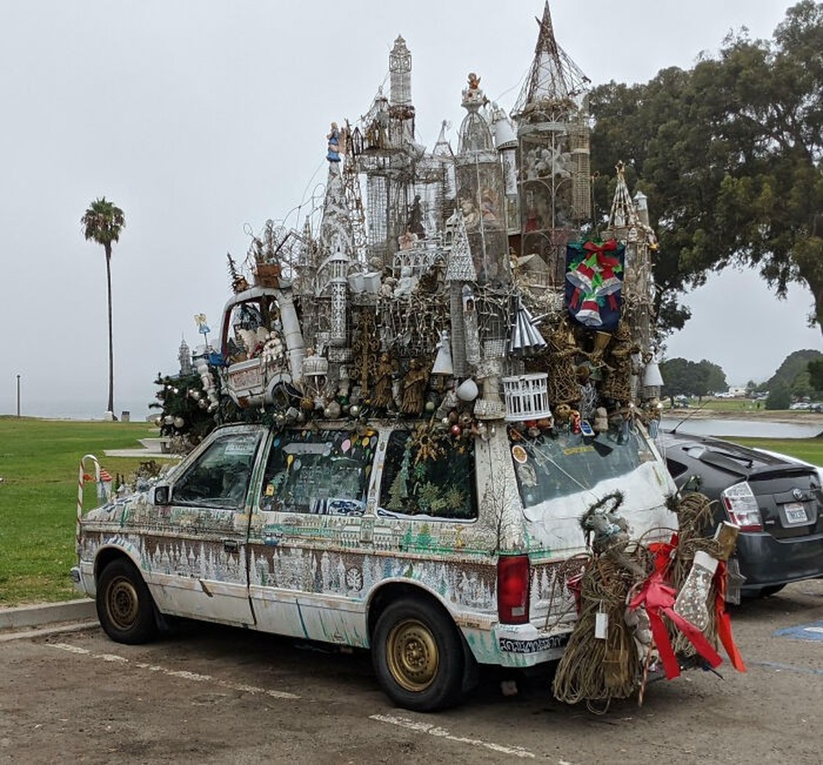 Auto-Modifikationen der Hölle
https://www.reddit.com/r/sandiego/comments/ioeeuw/meanwhile_at_mission_bay_park/