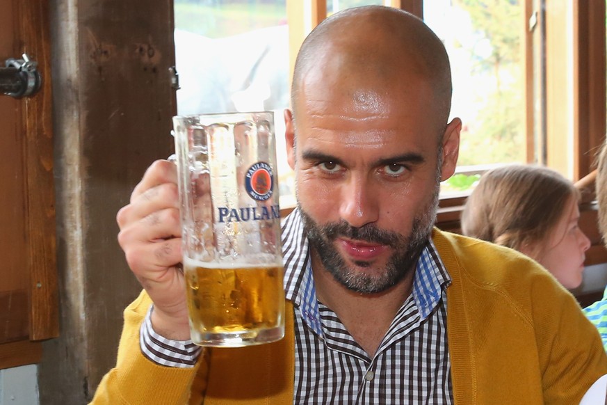 Prost, Pep! Guardiola mit einer Mass am letztjährigen Oktoberfest.