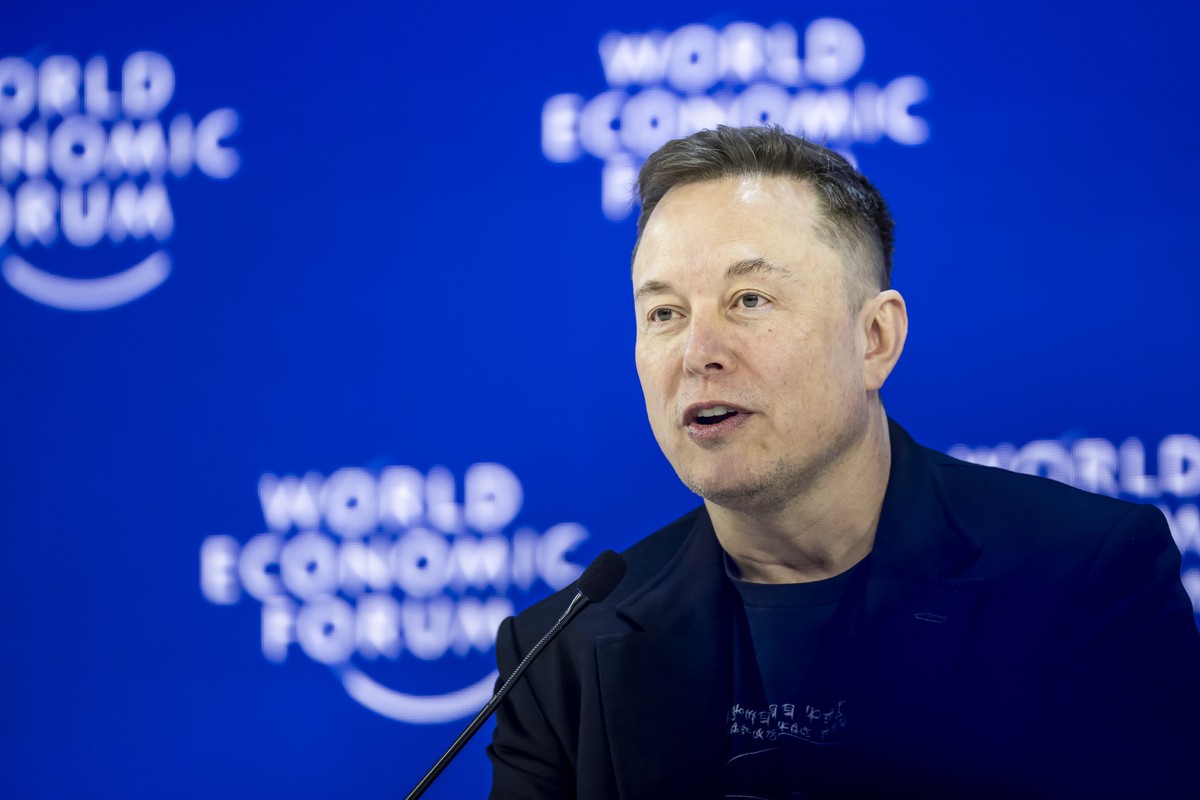 epa12671530 SpaceX and xAI CEO Elon Musk speaks during a panel discussion during the 56th annual meeting of the World Economic Forum (WEF), in Davos, Switzerland, 22 January 2026. The 2026 summit, run ...