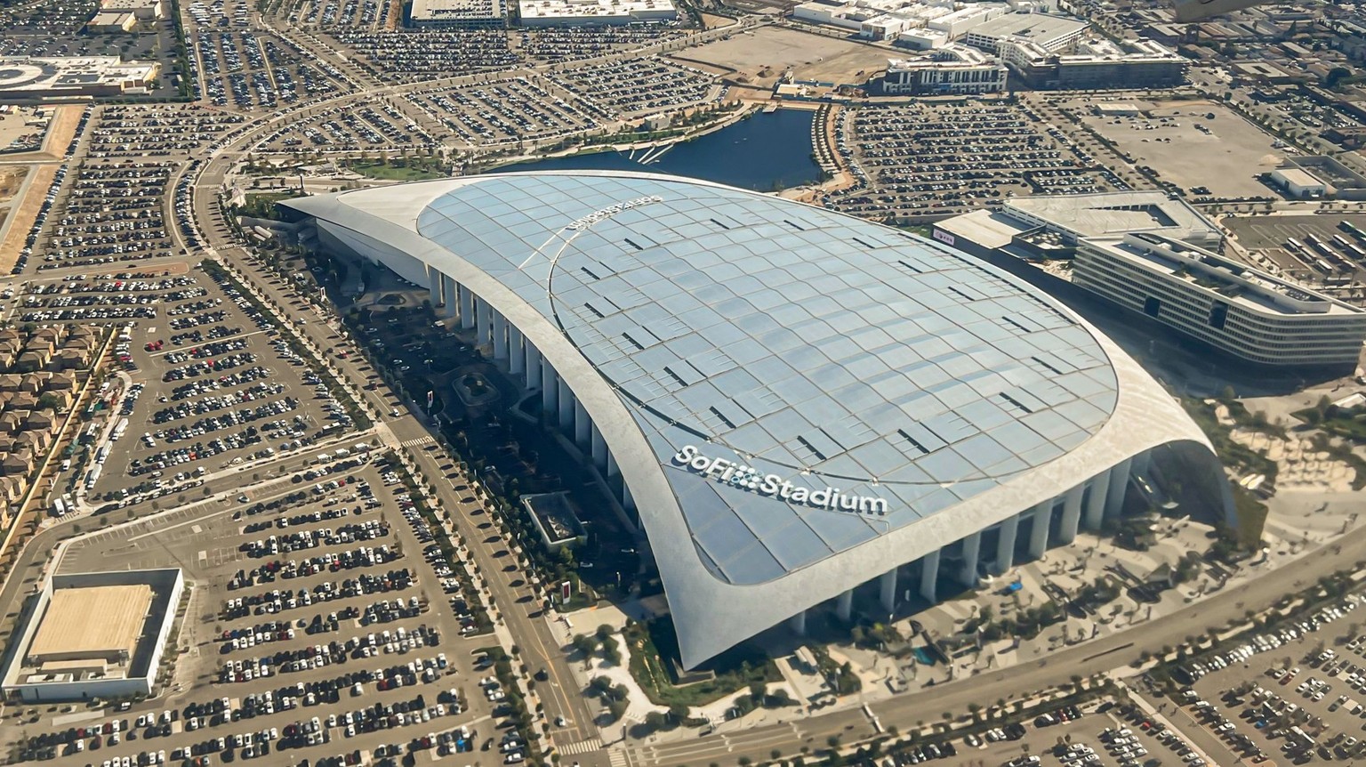 September 11, 2022 - Los Angeles, CA USA - Los Angeles's SoFi Stadium is one of 16 stadiums, 11 from the US, chosen to host the 2026 FIFA World Cup. xkwx aerial, aerial view, architecture, arena, ...