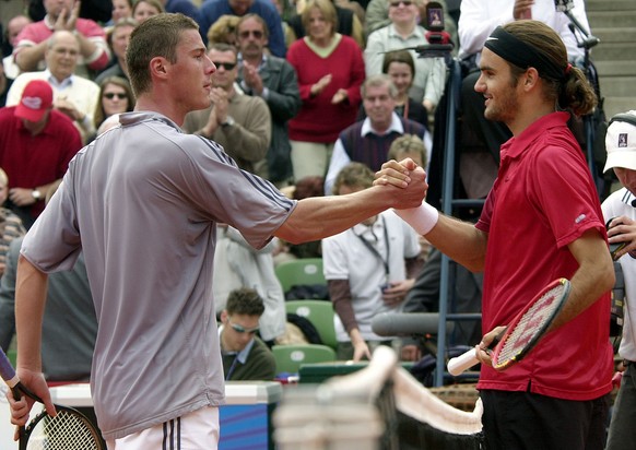 [strong]19. Mai 2002:[/strong] Ort: Hamburg. Belag: Sand. Finalgegner: Marat Safin. Ergebnis: 6:1, 6:3, 6:4.