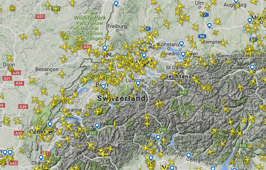 Am Himmel über der Schweiz wimmelt es nur so von Flugzeugen.&nbsp;