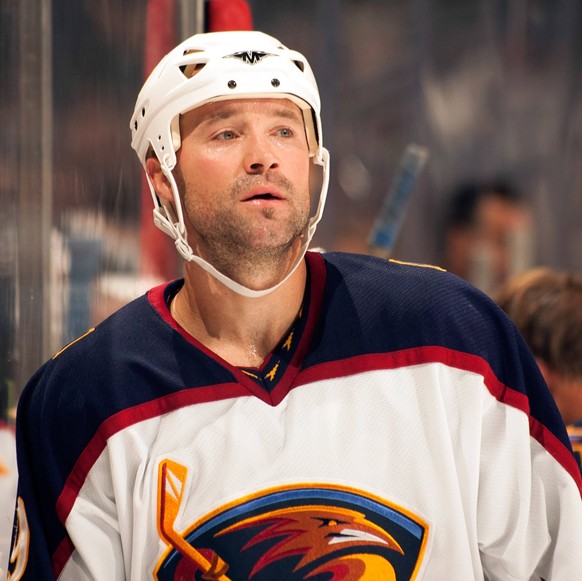 NHL, Eishockey Herren, USA Atlanta Thrashers at Washington Capitals Nov 3, 2006 Washington, DC, USA Atlanta Thrashers center Glen Metropolit 9 looks on against the Washington Capitals at Verizon Cente ...