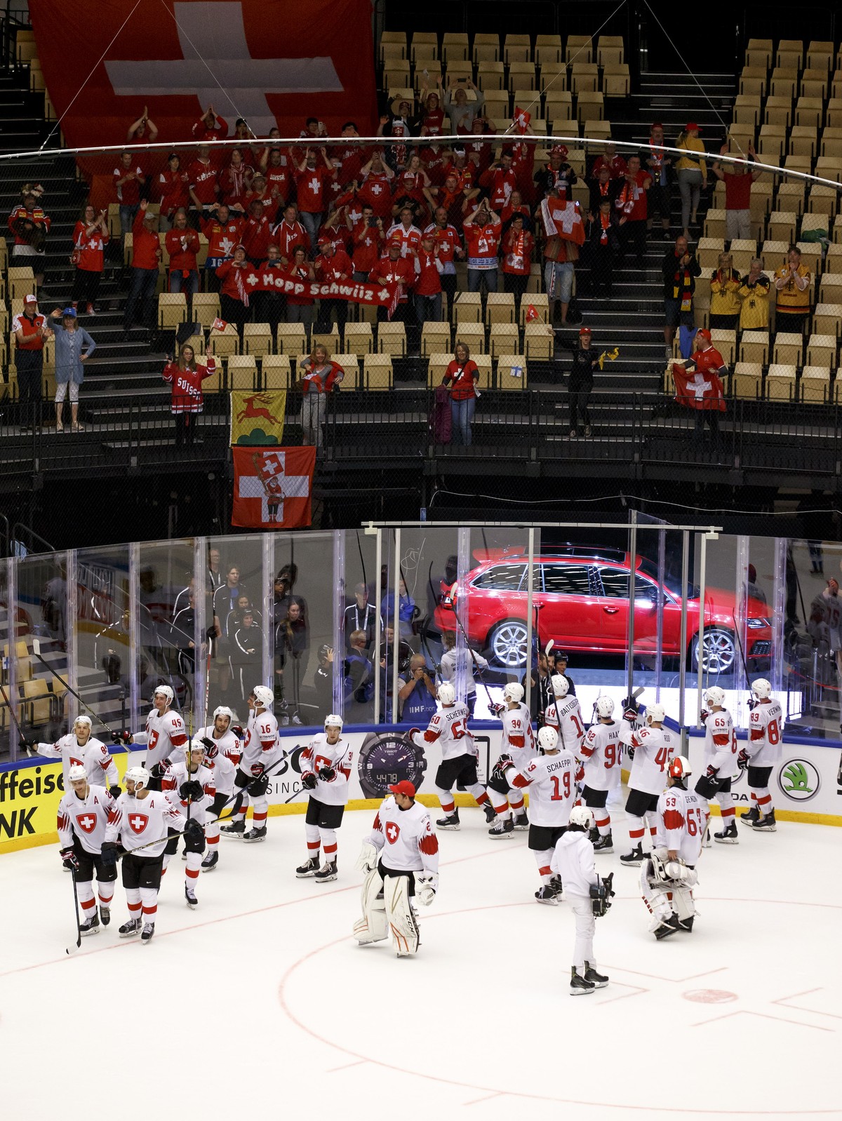 Switzerland's players cheer their supporters after winning against Finland, during the IIHF 2018 World Championship quarter final game between Finland and Switzerland, at the Jyske Bank Boxen, in ...