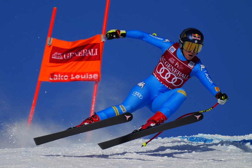 Sofia Goggia, from Italy, skis down the course during thewomen&#039;s World Cup downhill in Lake Louise, Alta., Friday, Dec. 3, 2021. THE CANADIAN PRESS/Frank Gunn/The Canadian Press via AP)