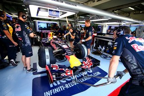 Renault beliefert Red Bull und Toro Rosso mit den Motoren für die Formel-1-Boliden.