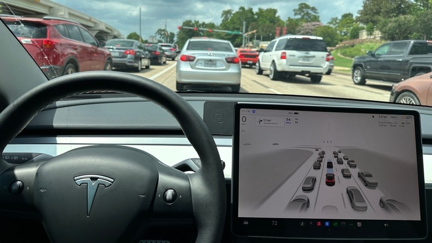 Tesla sieht baldige EU-Zulassung für neues Assistenzsystem