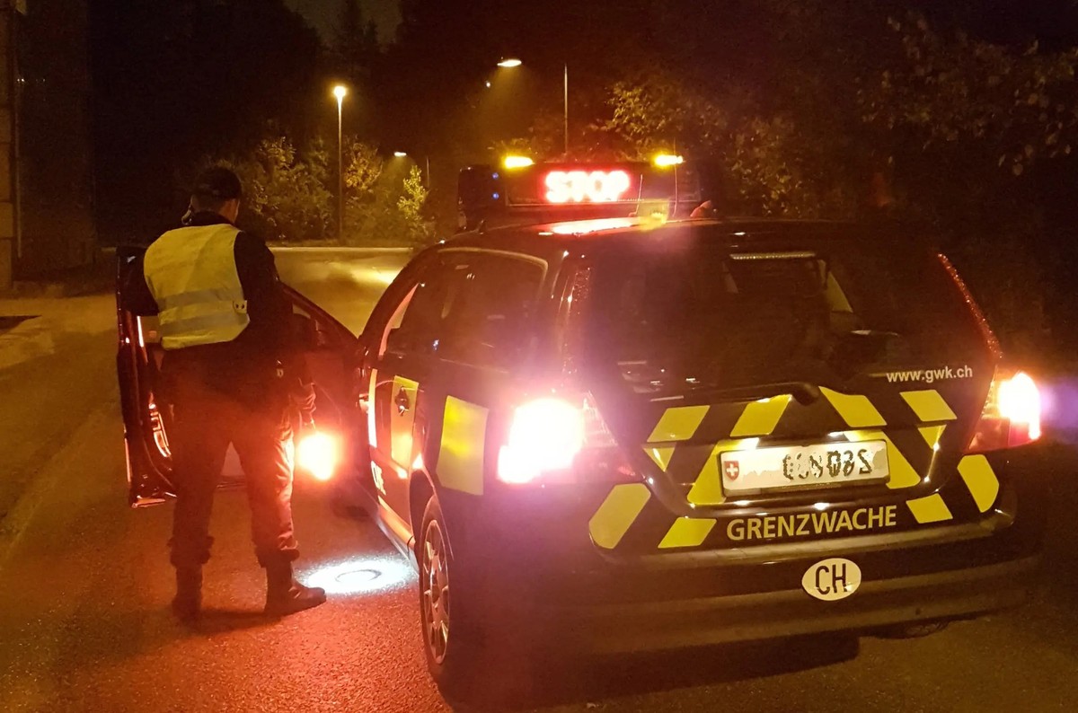 Grenzwache Auto Stop Nacht