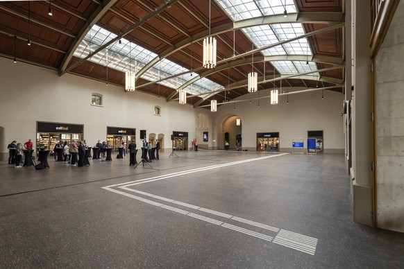 Die Halle des Westfluegels im Bahnhof Basel SBB, am Donnerstag, 24. Juni 2021. Nach rund vier Jahren Bauzeit wird der modernisierte Westfluegel am 25. Juni 2021 wiedereroeffnet. (KEYSTONE/Georgios Kef ...