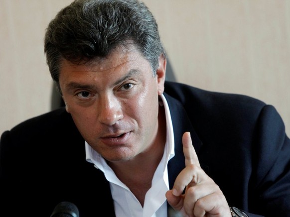 One of the registered mayoral candidates in the Olympic city of Sochi, Boris Nemtsov, speaks to the media in Moscow, Monday, April 13, 2009. A Russian court Monday ruled tycoon Alexander Lebedev&#039; ...