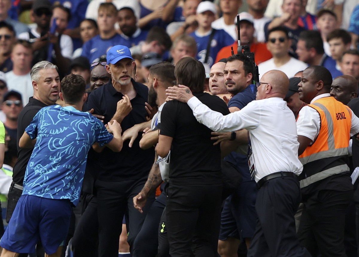 Chelsea's head coach Thomas Tuchel argues with Tottenham's head coach Antonio Conte during the English Premier League soccer match between Chelsea and Tottenham Hotspur at Stamford Bridge St ...