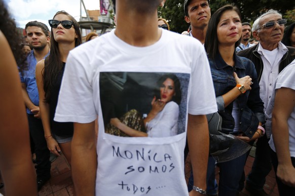 Fans von Mónica Spear an einer Demonstration gegen Gewalt in Caracas am 8. Januar 2014.