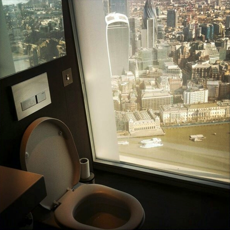 the shard london poos with views wcs mit aussicht https://www.instagram.com/p/BNh03TfBIbL/?taken-by=poos_with_views