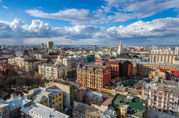 Kiew, Stadt bei Tag, panorama Kiew, Ukraine - Stock-Fotografie
Cityscape Kiev city day view, panorama Kiev, Ukraine
