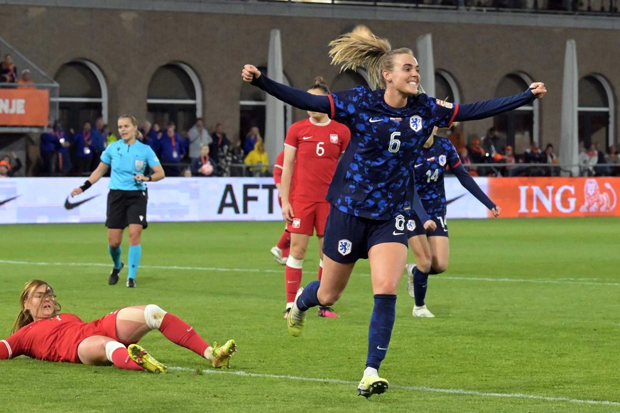 epa10568875 Dutch player Jill Roord celebrates a goal during a women&#039;s international friendly soccer match between the Netherlands and Poland at Sparta Stadion Het Kasteel in Rotterdam, the Nethe ...