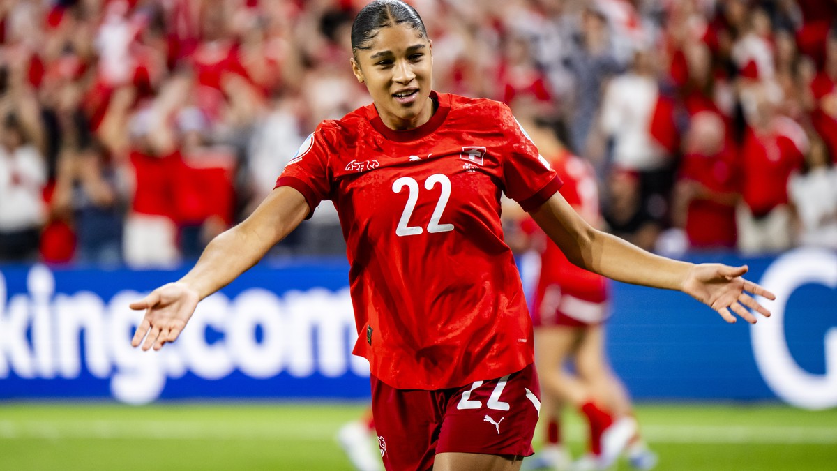Switzerland's Sydney Schertenleib reacts during the UEFA Women's EURO 2025 Group A soccer match between Finland and Switzerland at the Stade de Geneve stadium in Geneva, Switzerland, on Thur ...