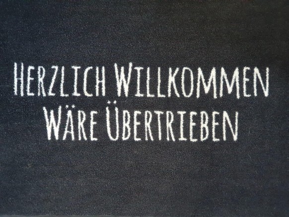 29 TÃ¼rmatten, die dir bereits alles Ã¼ber die Bewohner sagen
Ich habe diese TÃ¼rmatte geschenkt bekommen. Noch heute ist es mir ein RÃ¤tsel weshalb...