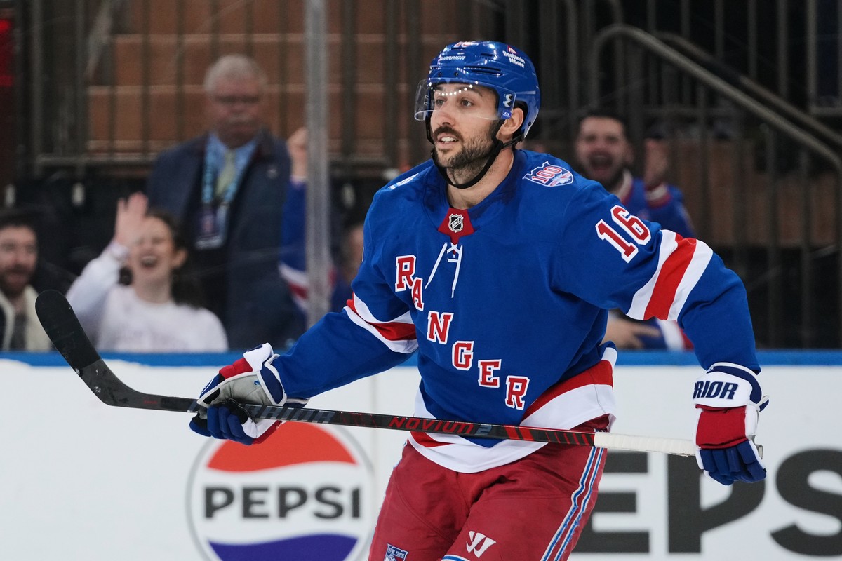 New York Rangers' Vincent Trocheck (16) reacts after scoring a goal during the shootout of an NHL hockey game against the Pittsburgh Penguins Saturday, Feb. 28, 2026, in New York. (AP Photo/Frank ...