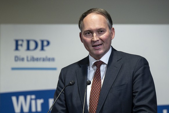 Nationalrat Simon Michel, FDP-SO, spricht an der Delegiertenversammlung der FDP, am Samstag, 18. Oktober 2025, in Bern. (KEYSTONE/Peter Schneider)