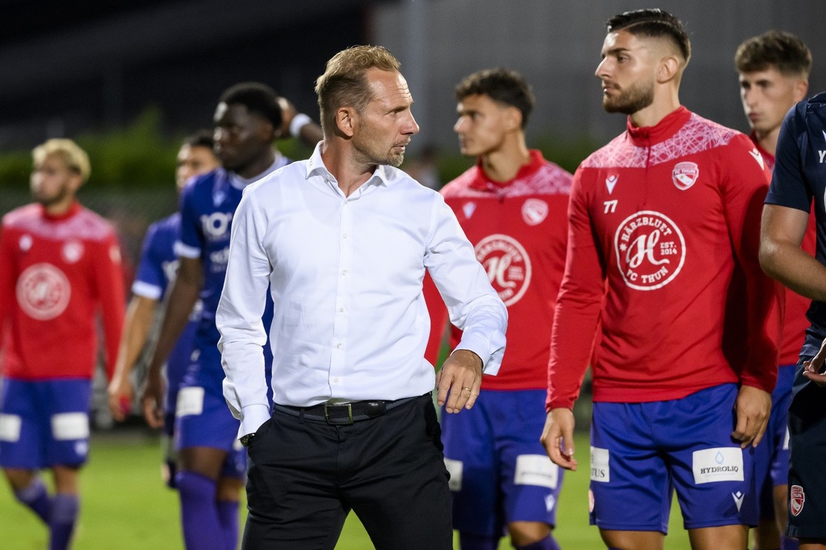 Deception de l'entraineur du FC Thun Mauro Lustrinelli lors de la rencontre de football de Challenge League entre Yverdon Sport FC, YS, et FC Thun le vendredi 29 juillet 2022 au stade Municipal a ...