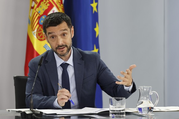 epa12208103 Spanish Minister for Social Rights, Consumer Affairs and 2030 Agenda Pablo Bustinduy addresses a press conference after the weekly Cabinet meeting held at Moncloa Presidential Palace in Ma ...