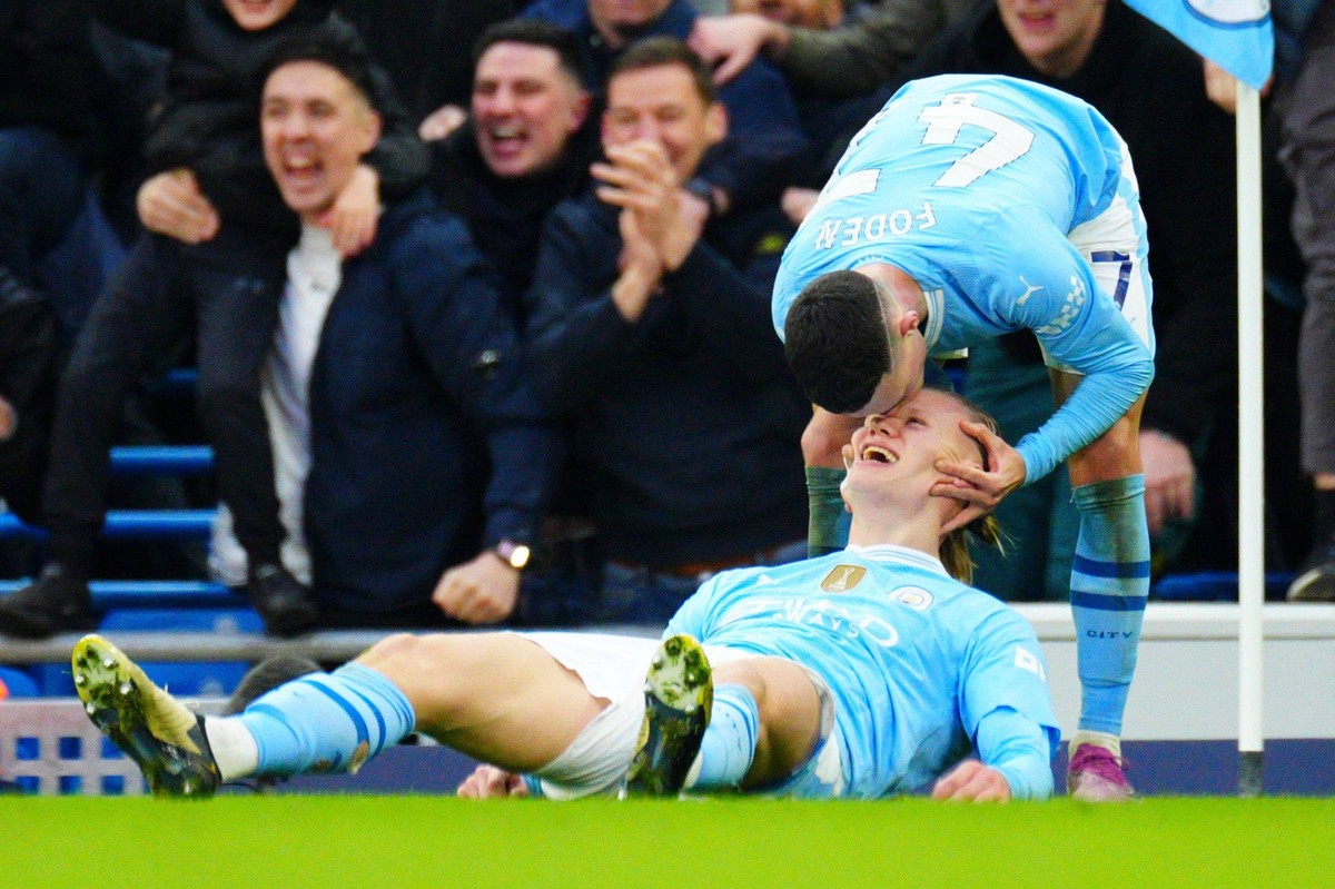 Erling Haaland of Manchester City celebrates scoring a goal after making it 3-1 with a kiss from Phil Foden Manchester City v Manchester United, ManU Premier League, Football, Etihad Stadium, Manchest ...