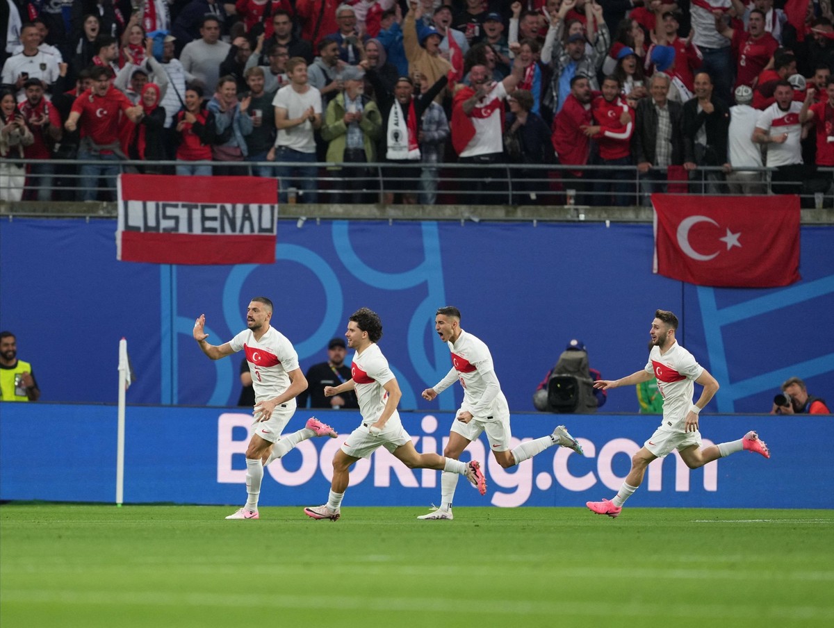 Euro 2024 - Turkey Beat Austria Turkiye s player Merih Demiral celebrates his goal with teammates during UEFA EURO, EM, Europameisterschaft,Fussball 2024 football match between Turkiye and Austria at  ...