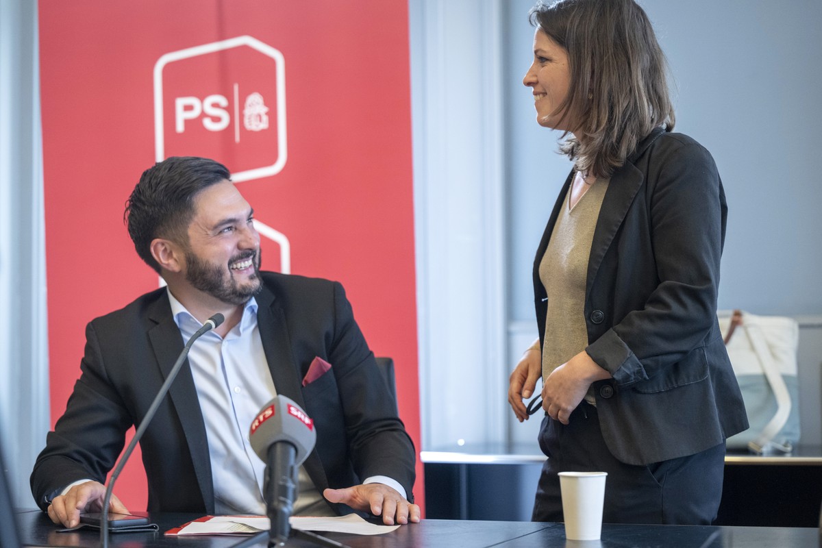 Cedric Wermuth, Co-Praesident der SP Schweiz und Nationalrat/AG, und Mattea Meyer, Co-Praesidentin der SP Schweiz und Nationalraetin/ZH, von links, anlaesslich eines Point de Presse, zur Ankuendigung  ...