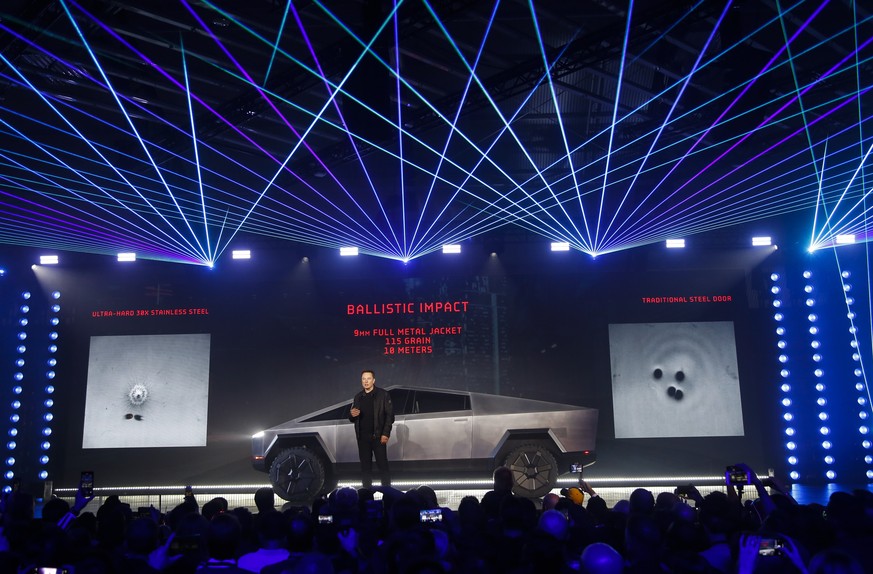 Tesla CEO Elon Musk introduces the Cybertruck at Tesla&#039;s design studio Thursday, Nov. 21, 2019, in Hawthorne, Calif. (AP Photo/Ringo H.W. Chiu)
Elon Musk