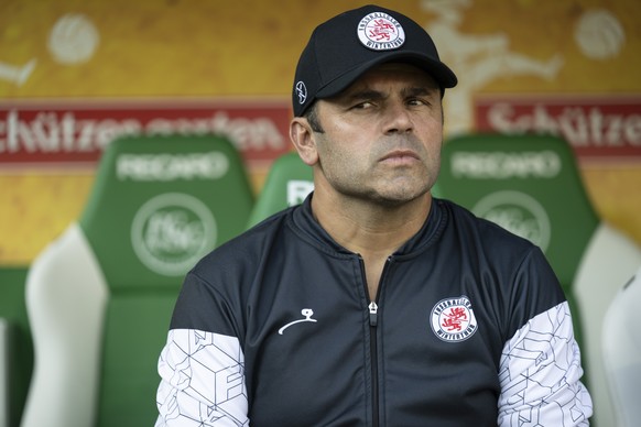 Trainer Uli Forte (FCW) im Fussball Meisterschaftsspiel der Swiss Super League zwischen dem FC St. Gallen (St. Gallen) und dem FC Winterthur (FCW), am Samstag, 9. August 2025, im kybunpark in St. Gall ...