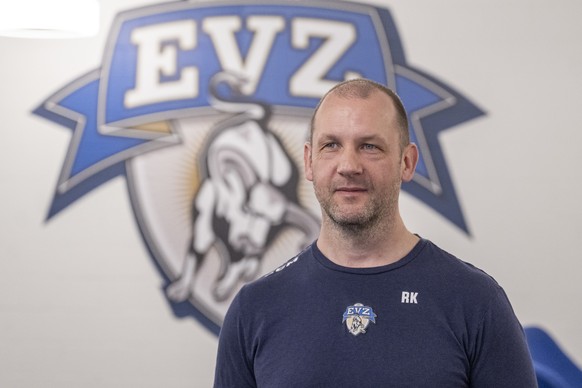 Der Sportchef des EV Zug, Reto Klaey waehrend eines Medientermins des EV Zug im Trainingszentrum OYM in Cham am Donnerstag, 22. Januar 2026. (KEYSTONE/Urs Flueeler).