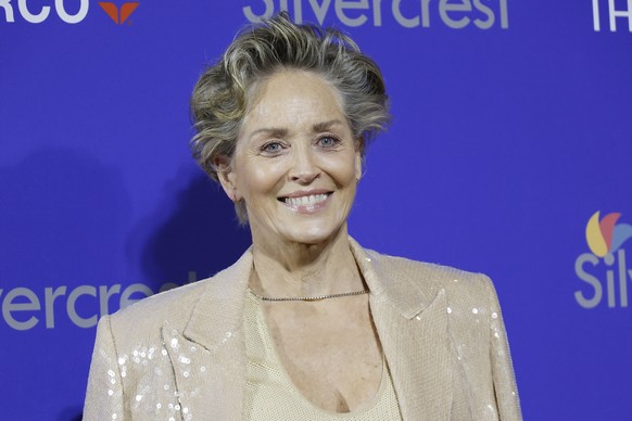 epa11804723 Sharon Stone poses on the red carpet at the 2025 Palm Springs International Film Festival Awards Night Gala at the Palm Springs Convention Center in Palm Springs, California, USA, 03 Janua ...