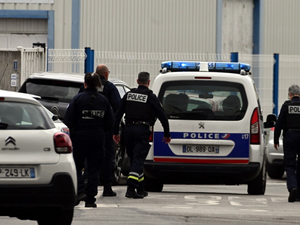 La police a