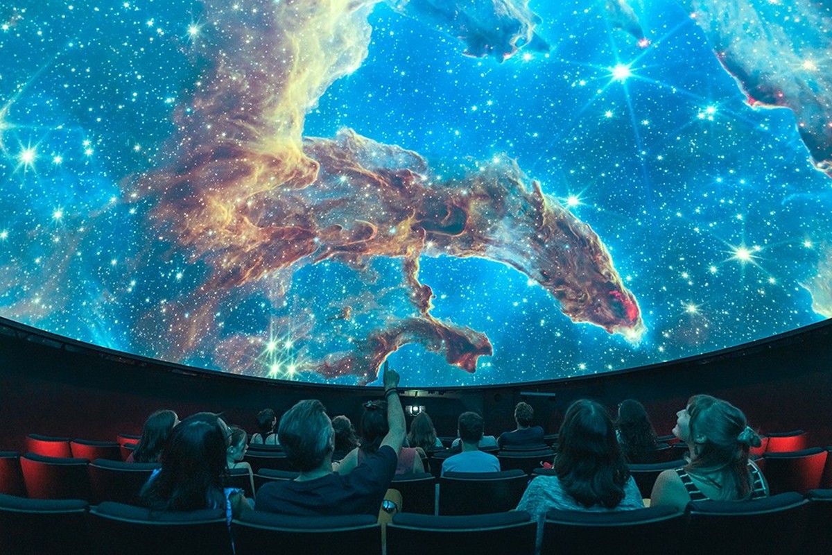Space Eye Planetarium Observatorium Sternwarte Schweiz Naturpark Gantrisch