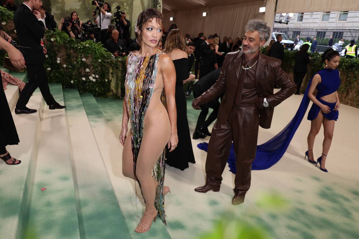 epa11323787 British singer-songwriter Rita Ora and New Zealand director and actor Taika Waititi arrive at the red carpet for the 2024 Met Gala, the annual benefit for the Metropolitan Museum of Art  ...