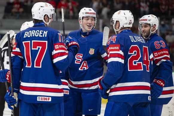 USA's players celebrates the 3-0 goal from USA's Paul Cotter during the 2026 IIHF Men's Ice Hockey World Championship preliminary round group A game between United States and Austria, a ...