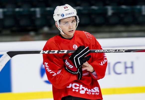 Switzerland&#039;s forward Philipp Kurashev reacts during a training camp of Swiss national hockey team ahead the IIHF 2019 World Championship, at the ice stadium Les Vernets, in Geneva, Switzerland,  ...