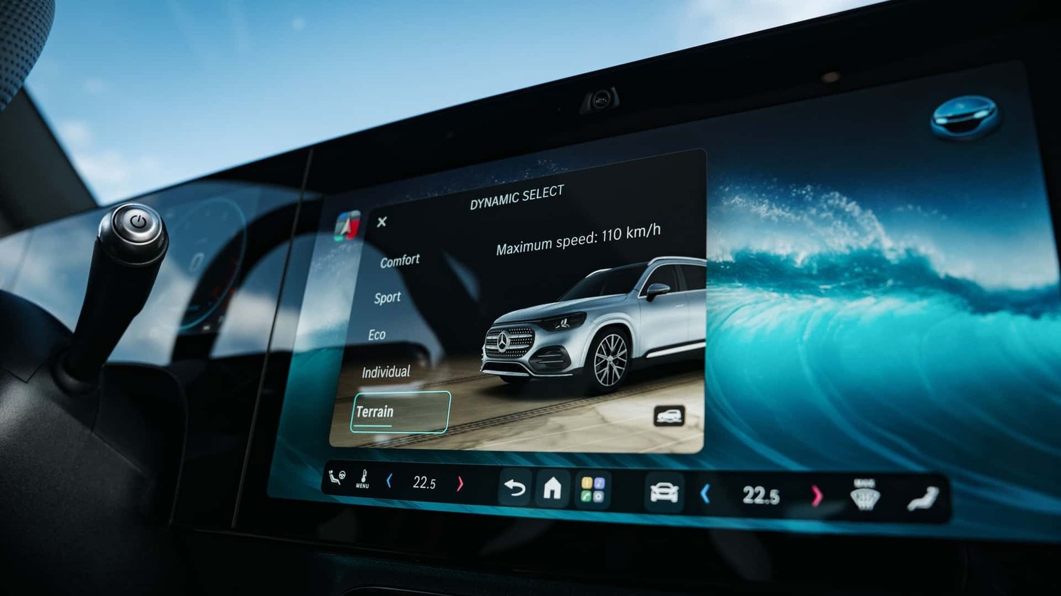 Der neue GLB wird ab Frühjahr 2026 ausgeliefert, er kann bereits bestellt werden.