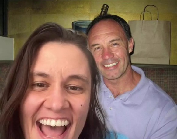 Heather Shaw (Stand-up-Comedienne aus den USA, sieht aus wie Jim Carrey) und ihr Vater.