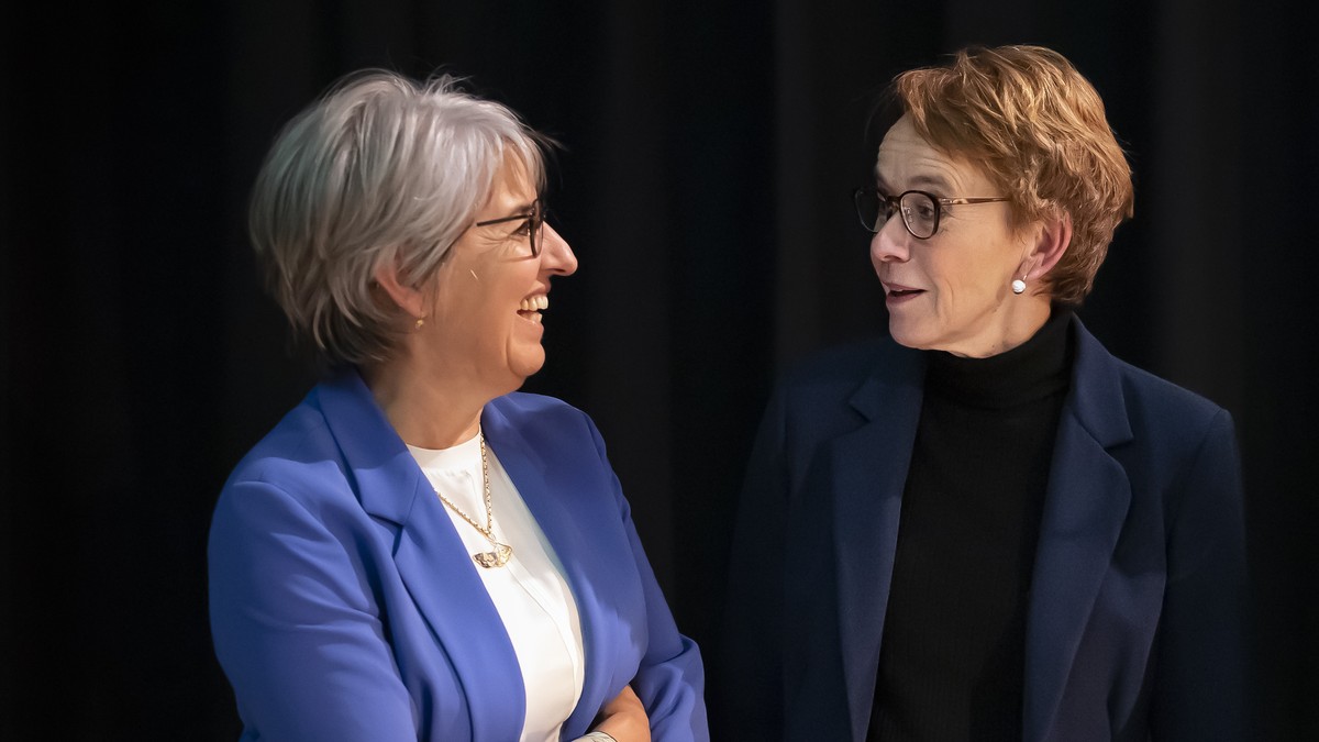 Die SP Bundesratskandidatinnen Elisabeth Baume-Schneider, Staenderaetin SP-JU, Eva Herzog, Staenderaetin SP-BS und Evi Allemann, Regierungsraetin SP-BE, links nach rechts,.nach einem oeffentlichen Hea ...