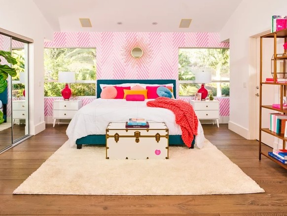 Airbnb Barbie