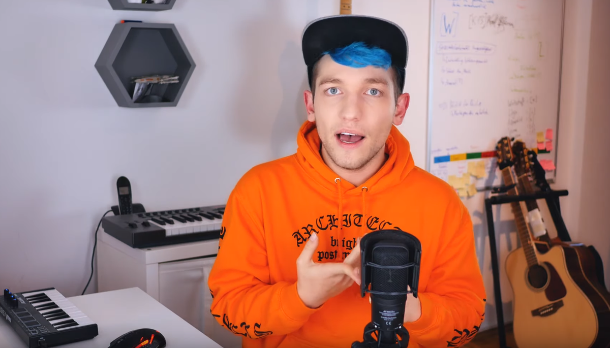Der YouTubers Rezo hat in einem Video massive Kritik an der Klimapolitik der Regierung geübt und dazu aufgerufen, CDU, CSU, SPD und AfD nicht zu wählen.