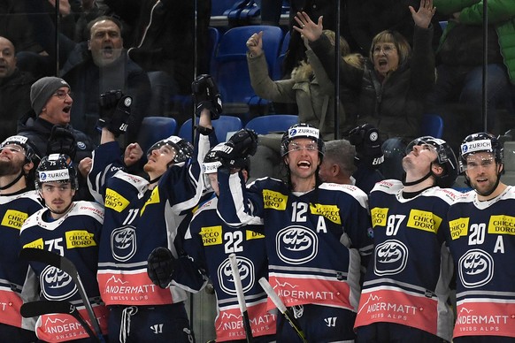 Ambri&#039;s player Jo?l Neuenschwander, Ambri&#039;s player Johnny Kneubuehler, Ambri&#039;s player Diego Kostner, Ambri&#039;s player Daniele Grassi, Ambri&#039;s player Dario B�uergler and Ambri&#0 ...