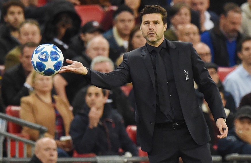 epa07067695 Tottenham manager Mauricio Pochettino during the UEFA Champions league game between Tottenham Hotpurs v FC Barcelona in Wembley stadium in London, Britain, 03 October 2018. EPA/FACUNDO ARR ...