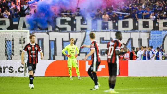 Torhueter Marvin Huebel (FCA) und Team nach dem 2-1 beim Super League/Challenge League Barrage Rueckspiel zwischen dem Grasshopper Club Zuerich und dem FC Aarau, am Donnerstag, 21. Mai 2026 in im Stad ...