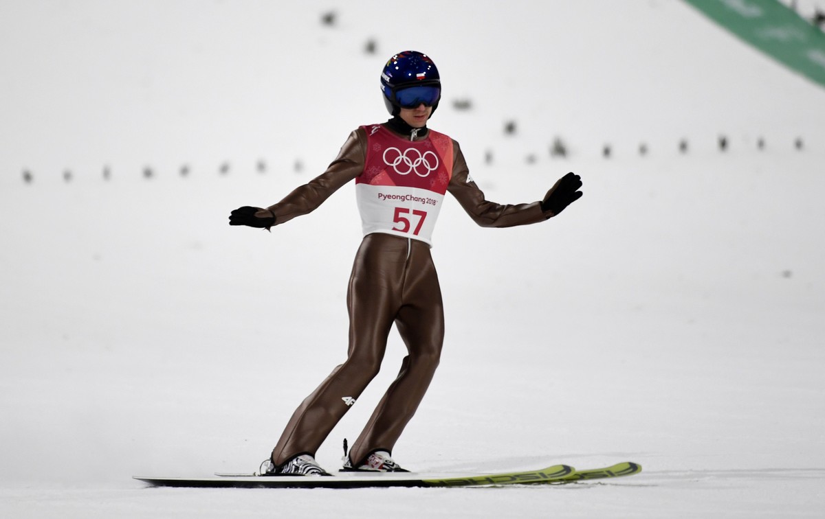 epa06505568 Kamil Stoch of Poland during the Men's Normal Hill Individual Ski Jumping qualification at the Alpensia Ski Jumping Centre during the PyeongChang 2018 Olympic Games, South Korea, 08 F ...